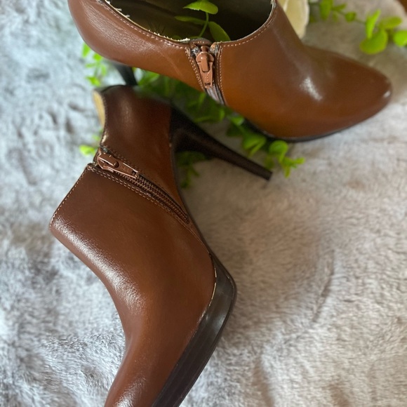 Elegant Brown Ankle Boots  WORTHINGTON® - Picture 1 of 14
